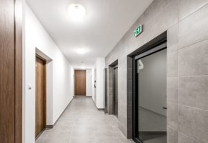 PLAFON oprawa awaryjna LED DETECTA 15W 230V 50-60Hz 1650lm 4500K IK10 IP40 czujnik PIR funkcja stałego świecenia w stanie czuwania Autotest CNBOP